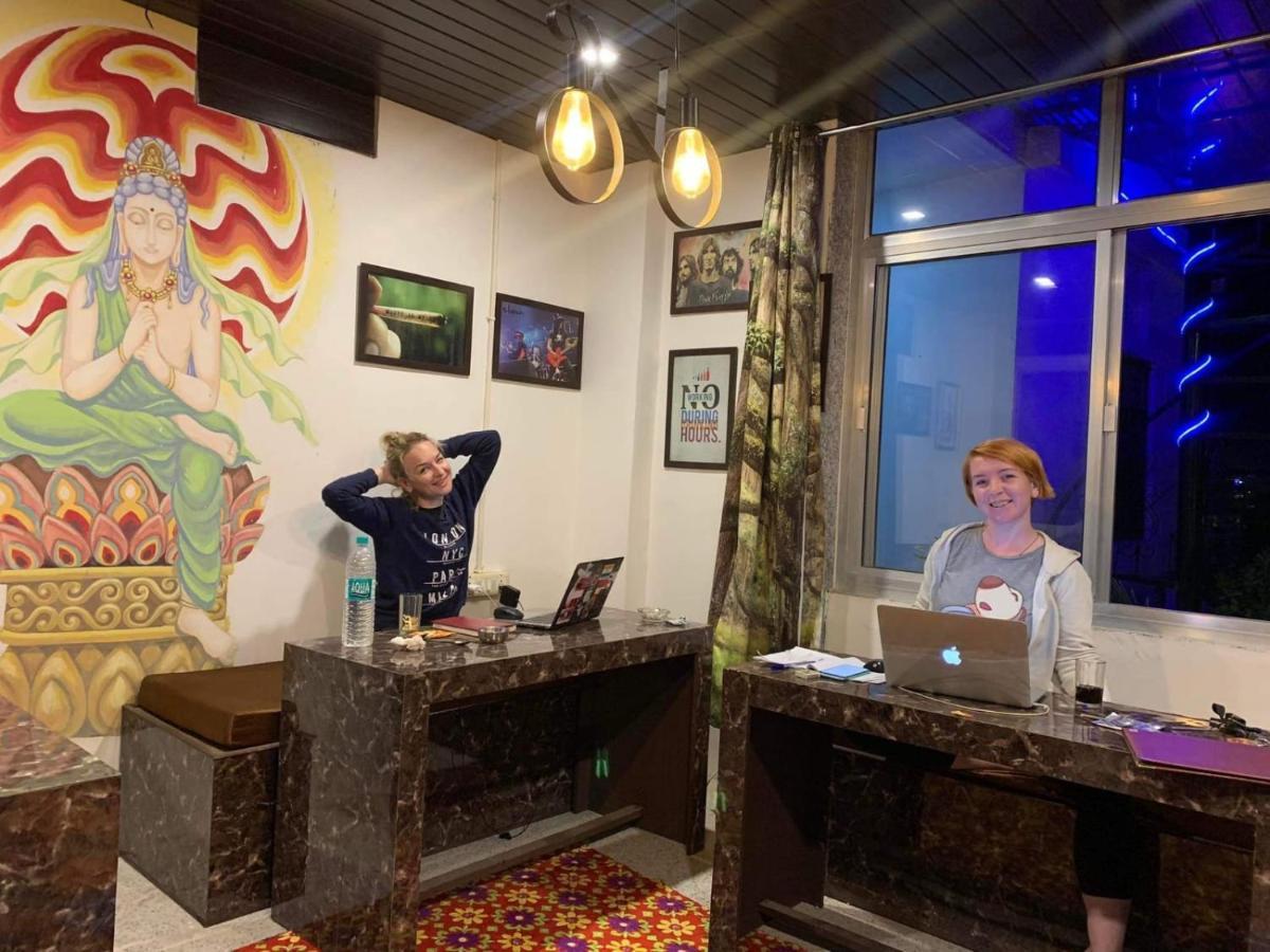 Hotel Zoola Palace 布什格尔 外观 照片
